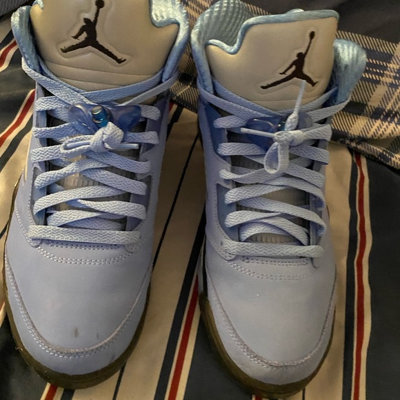 Jordan 5 unc - Picture 1 of 5